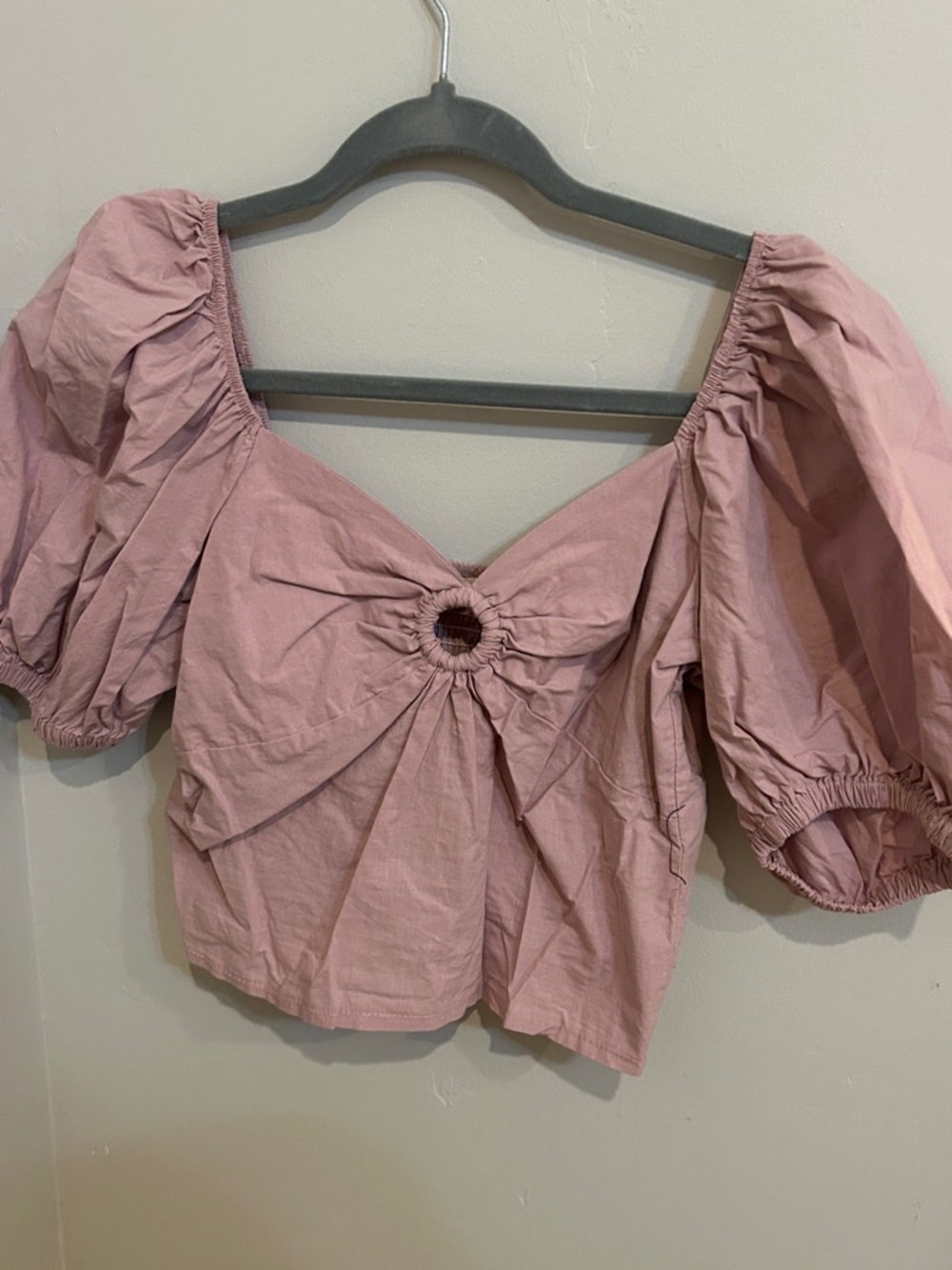 Puff Sleeve Cropped Blouse in Dusty Rose with Ring Detail
